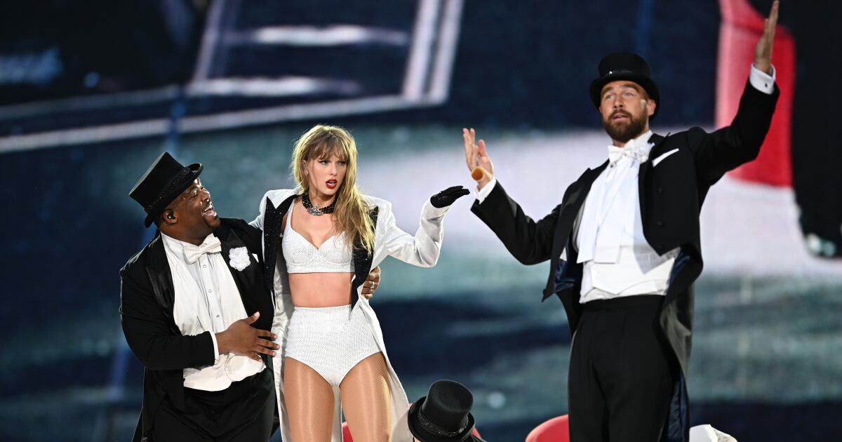 Taylor Swift and Travis Kelce reportedly give Madison Square Garden a fairy-tale transformation, and other details