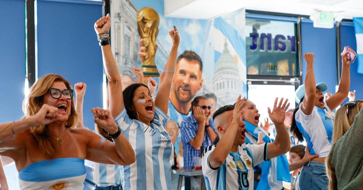 With World Cup glory on the line, Argentina fans flock to this family-run Valley mercado
