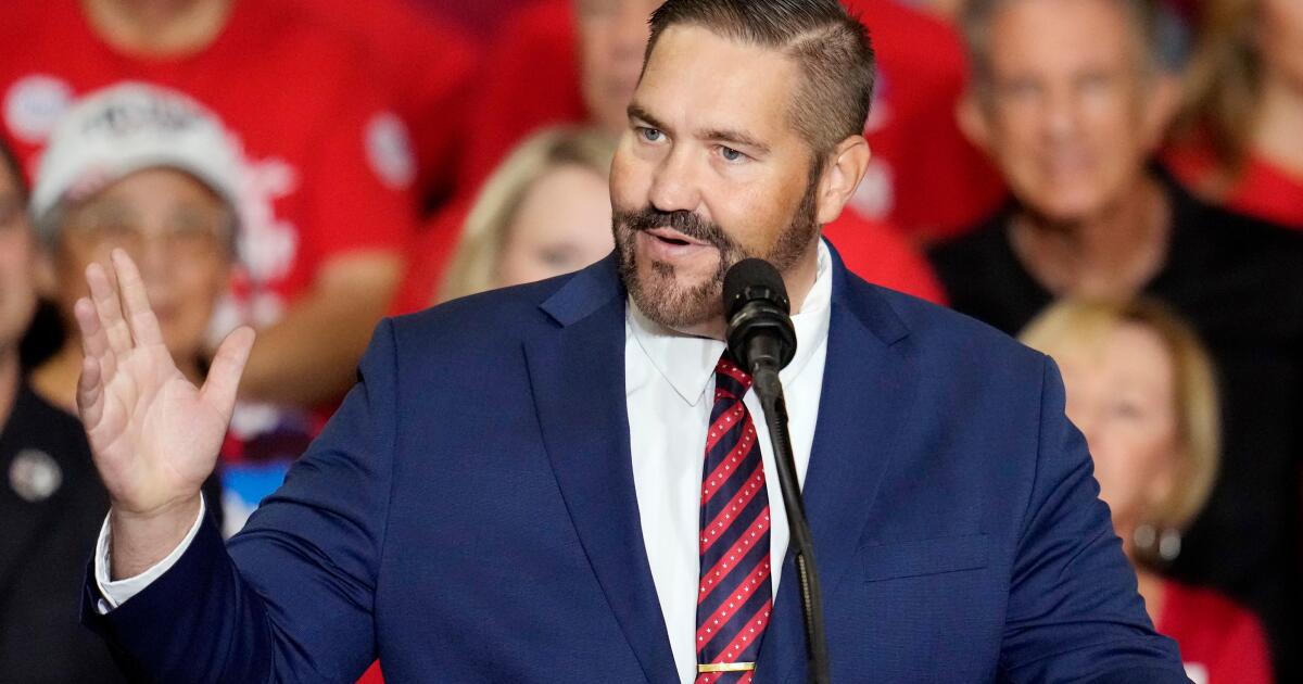Top officials in Arizona’s Maricopa County agree on how to oversee elections, ending a legal battle