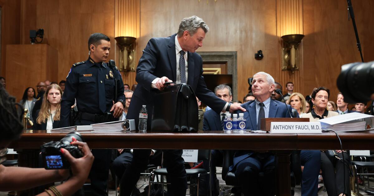Senate Republicans try to smear Fauci over COVID, but he refuses to play their game