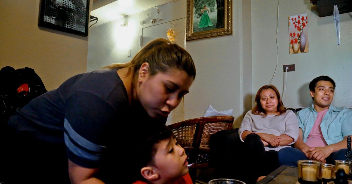 Trump administration revives rule that could deny green cards to immigrants who use public benefits