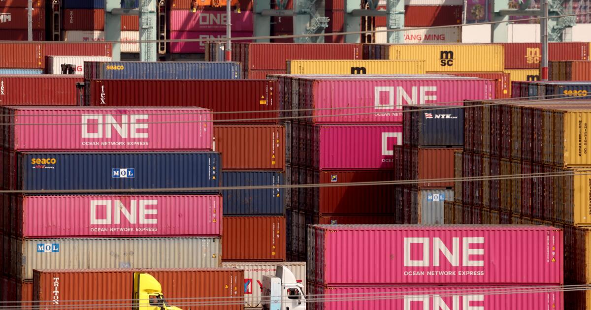 While Trump declares that U.S. is enjoying ‘best economy ever,’ manufacturing jobs have been disappearing