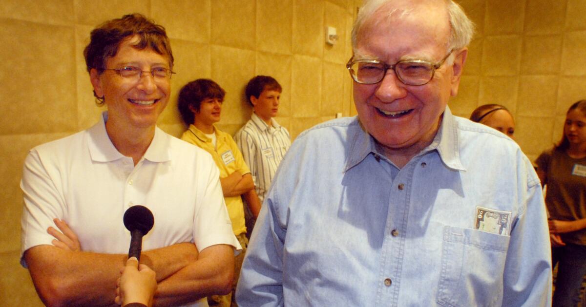 Warren Buffett explains why his kids, not the Gates Foundation, will now give away all his fortune