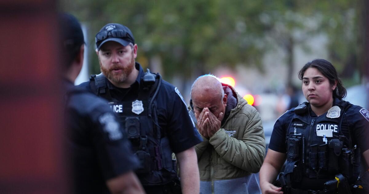 Police search for a second suspect following Seattle food festival shooting that killed 3