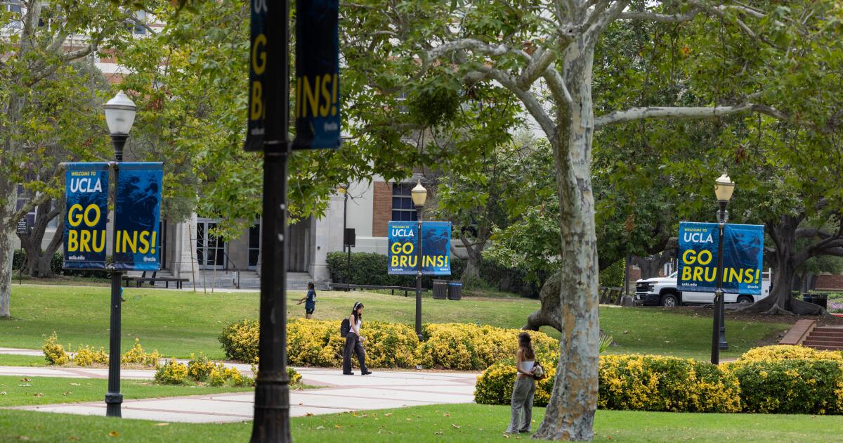 UC accepts record number of Californians, but some select campuses out of reach for most