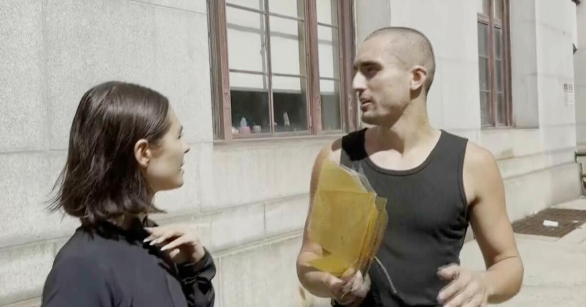 Couple charged with felonies for Empire State Building climb-turned-proposal