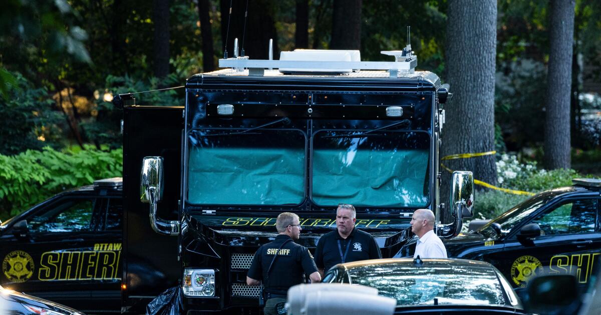Officials say man killed wife and 6 kids, then himself, before all were found in Michigan home fire