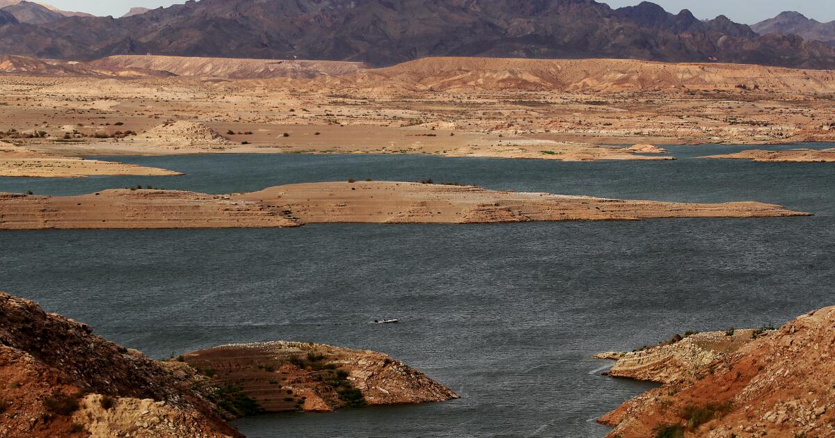 ‘It’ll buy us time’: Feds to pay millions to prop up dwindling Lake Mead
