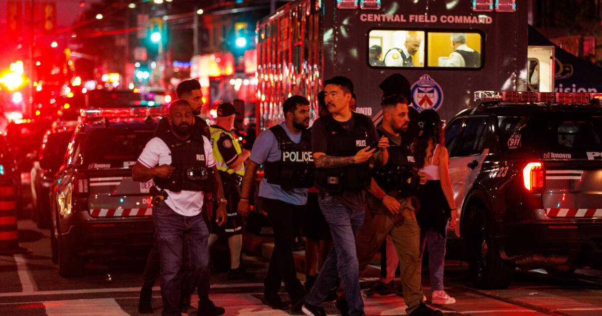 Shooting near Toronto street festival kills 2 people and wounds 4, police say