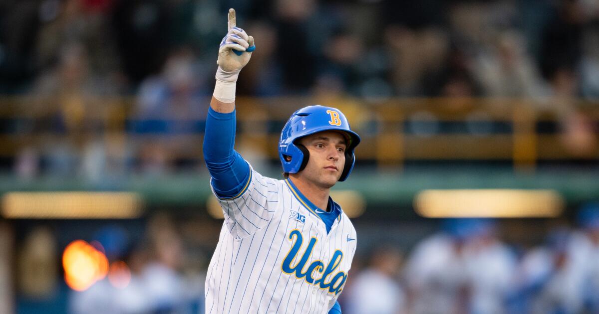 Chicago White Sox select UCLA shortstop Roch Cholowsky with No. 1 pick in MLB draft