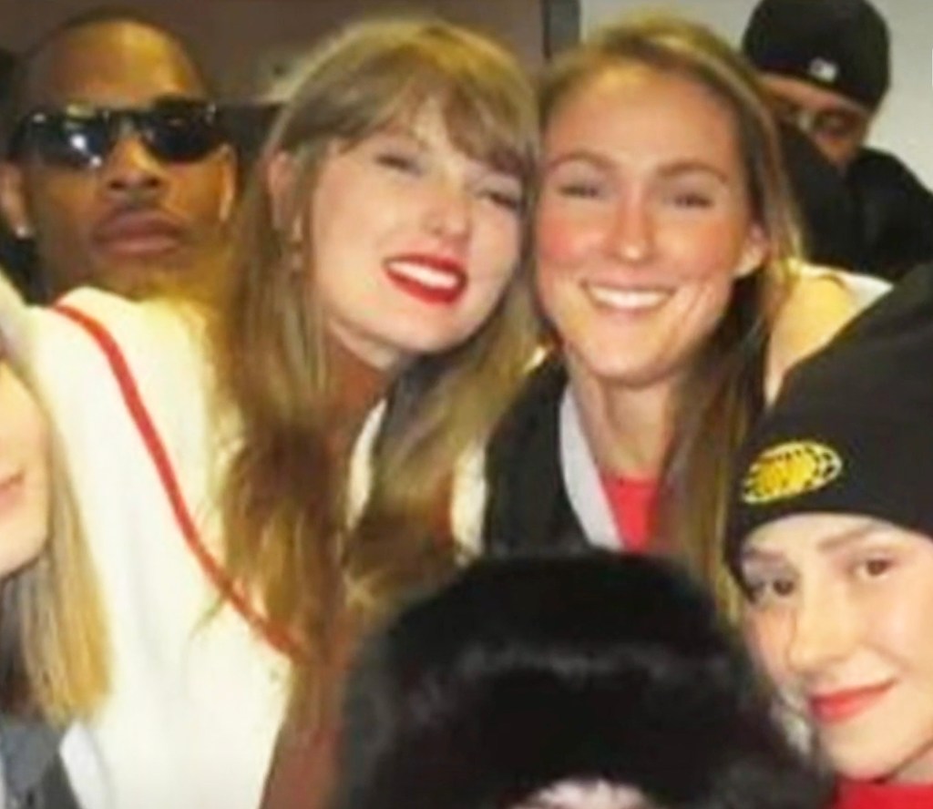Taylor Swift and Kylie Kelce in a group selfie.