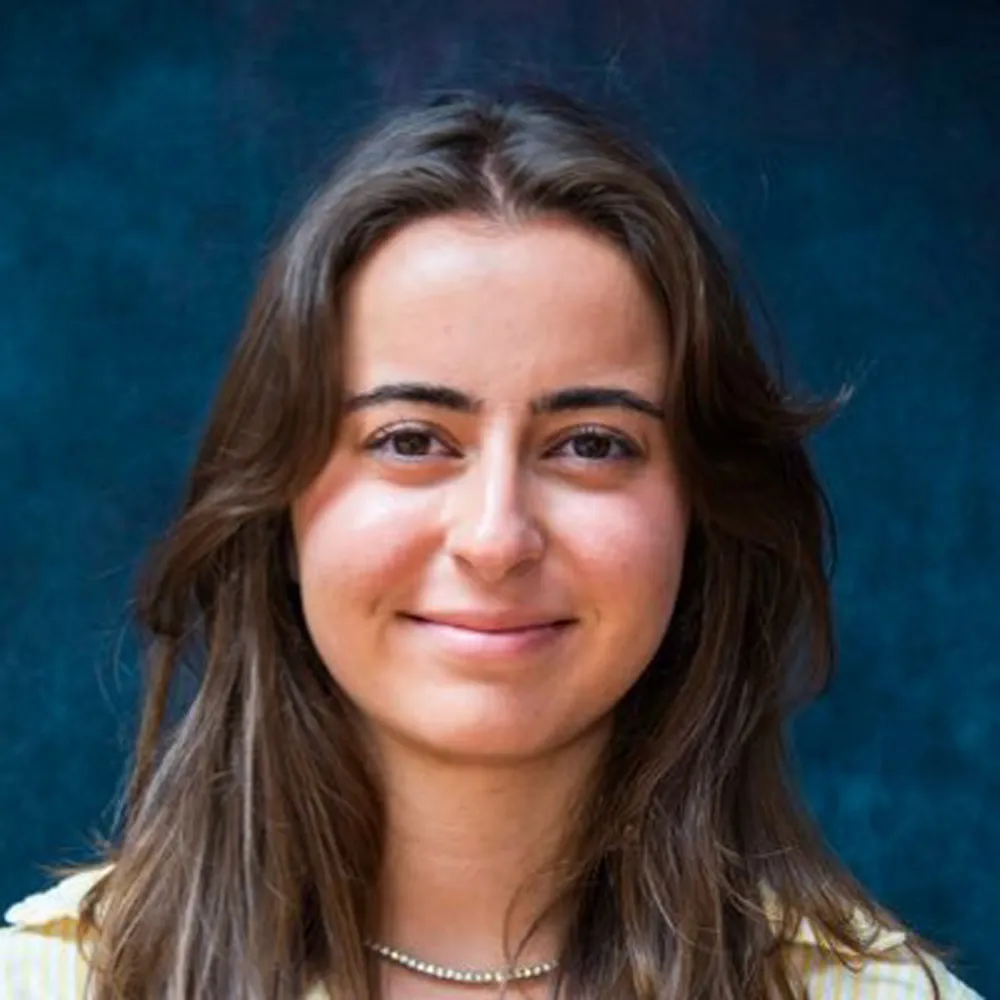 Headshot of Mina Farahmand.