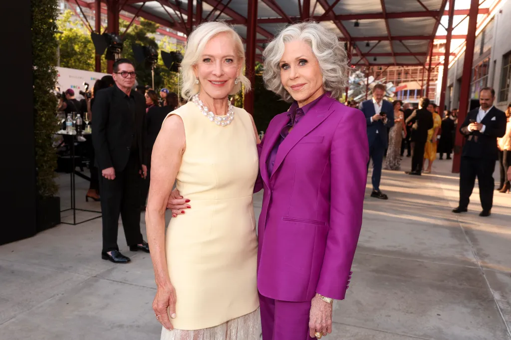 Wendy Schmidt and Jane Fonda posing at The MOCA Gala 2025.