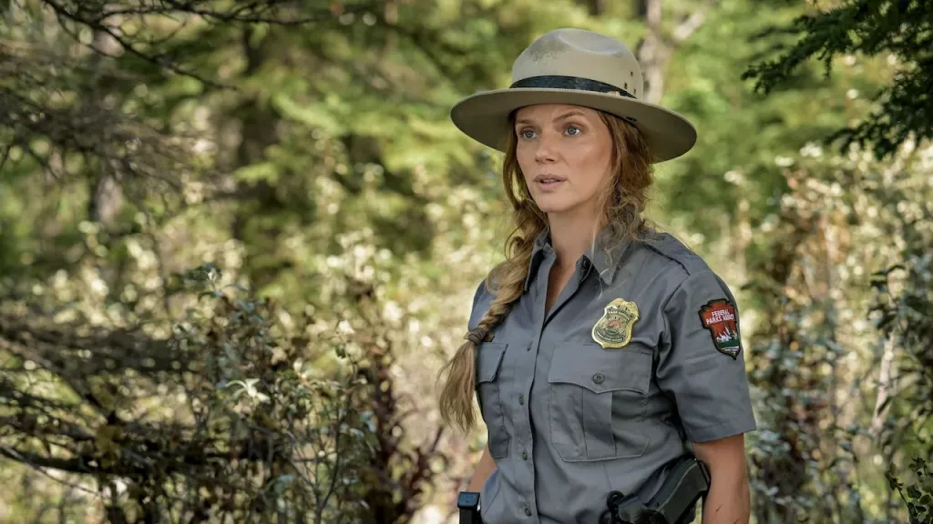 anna-pigeon-tracy-spiridakos-usa-1