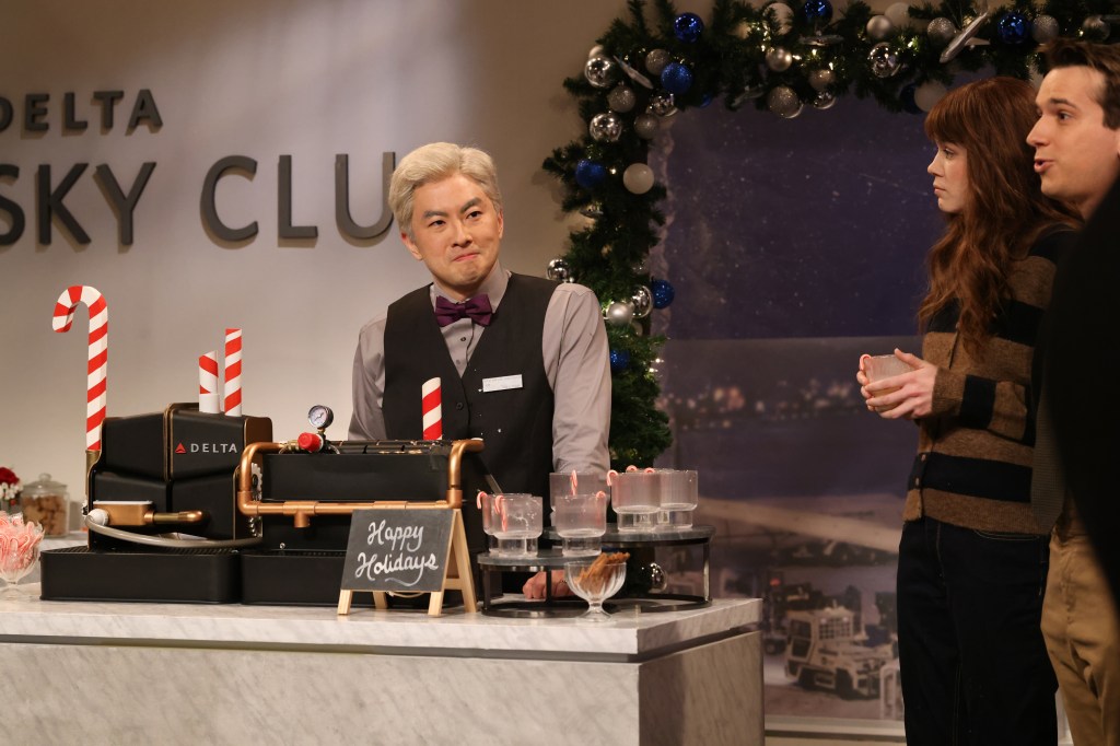 Bowen Yang, Jane Wickline, and Andrew Dismukes perform in a "Delta Lounge" sketch on Saturday Night Live.