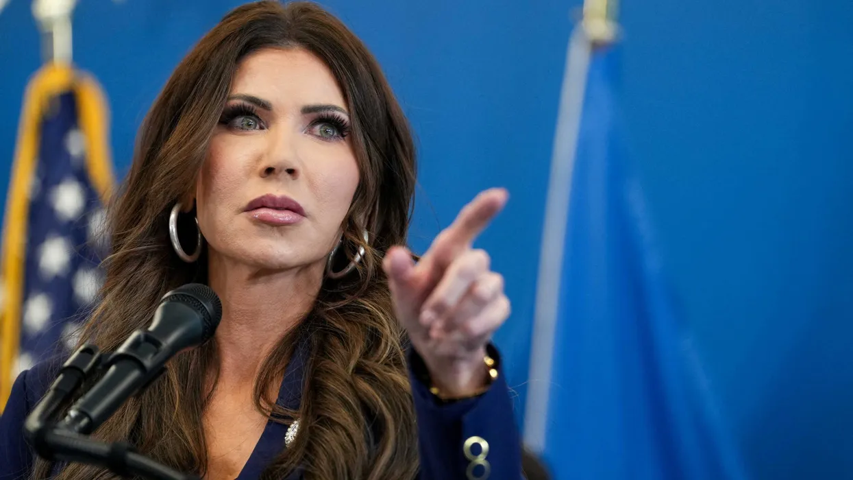 Kristi Noem points finger at Markwayne Mullin over mystery fleet of luxury planes