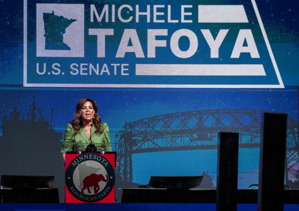 Michele Tafoya speaking at the Minnesota Republican state convention.