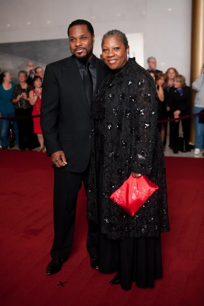 Malcolm-Jamal Warner with his mother Pamela Warner at the 12th annual Mark Twain Prize for American Humor.