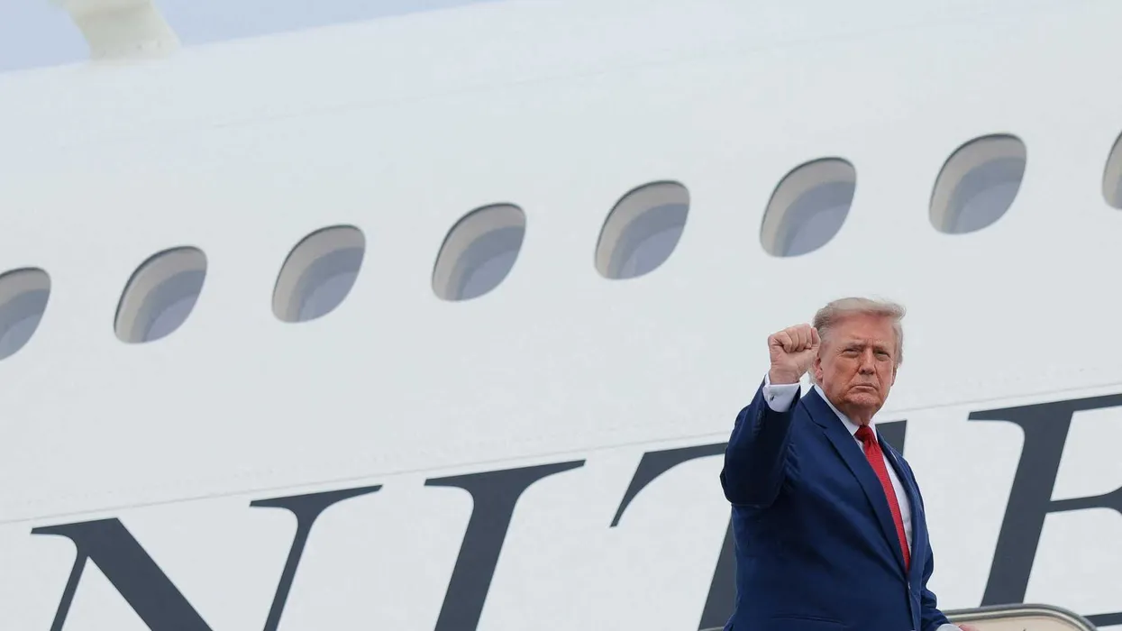 Trump claims catering-container escape from ‘missile’ threat is why he needs his ballroom