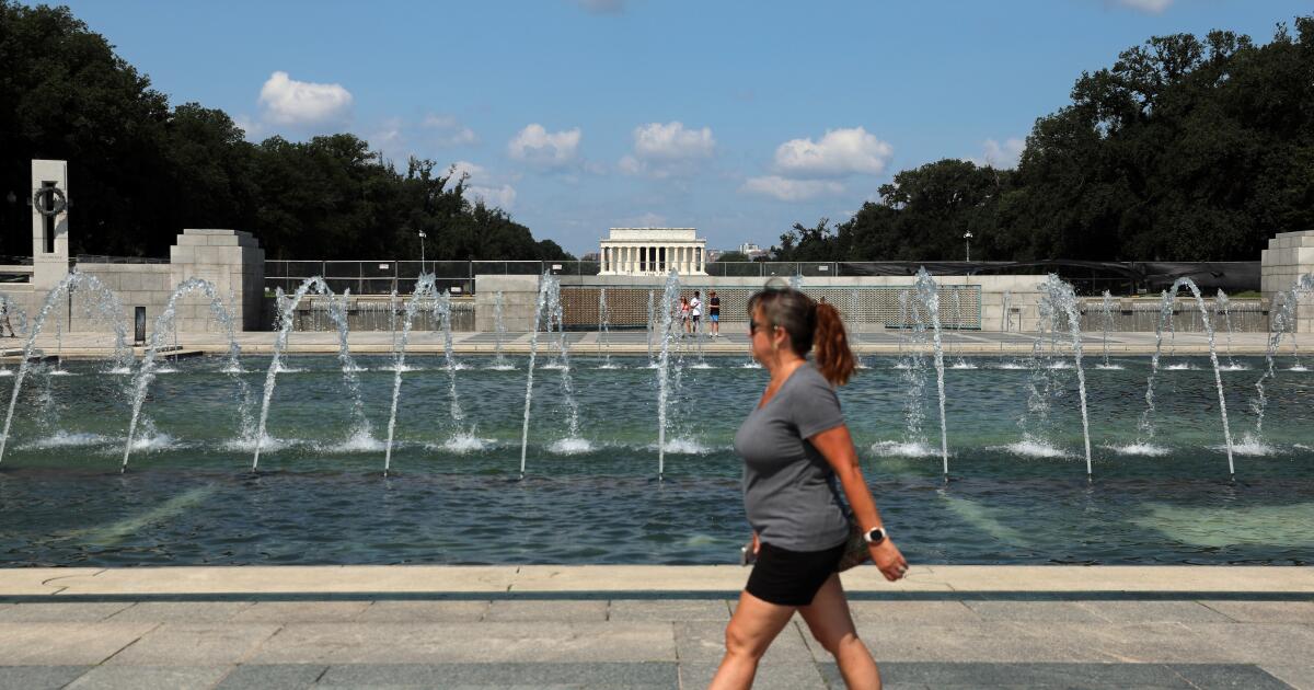 Arrest announced in vandalism of World War II Memorial in Washington