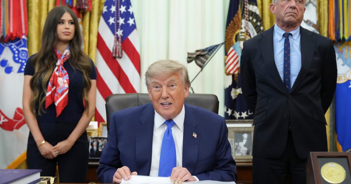 Trump’s vaccine plan would require millions of individual shots last used decades ago