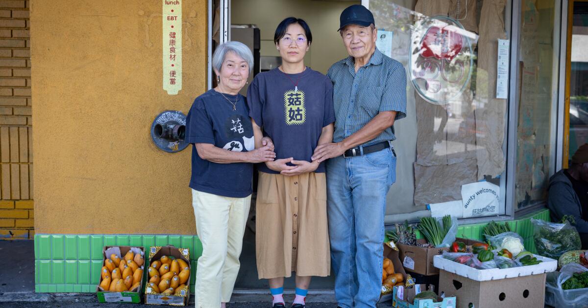 As one family struggles to open a Chinatown grocery, neighborhood food scarcity persists