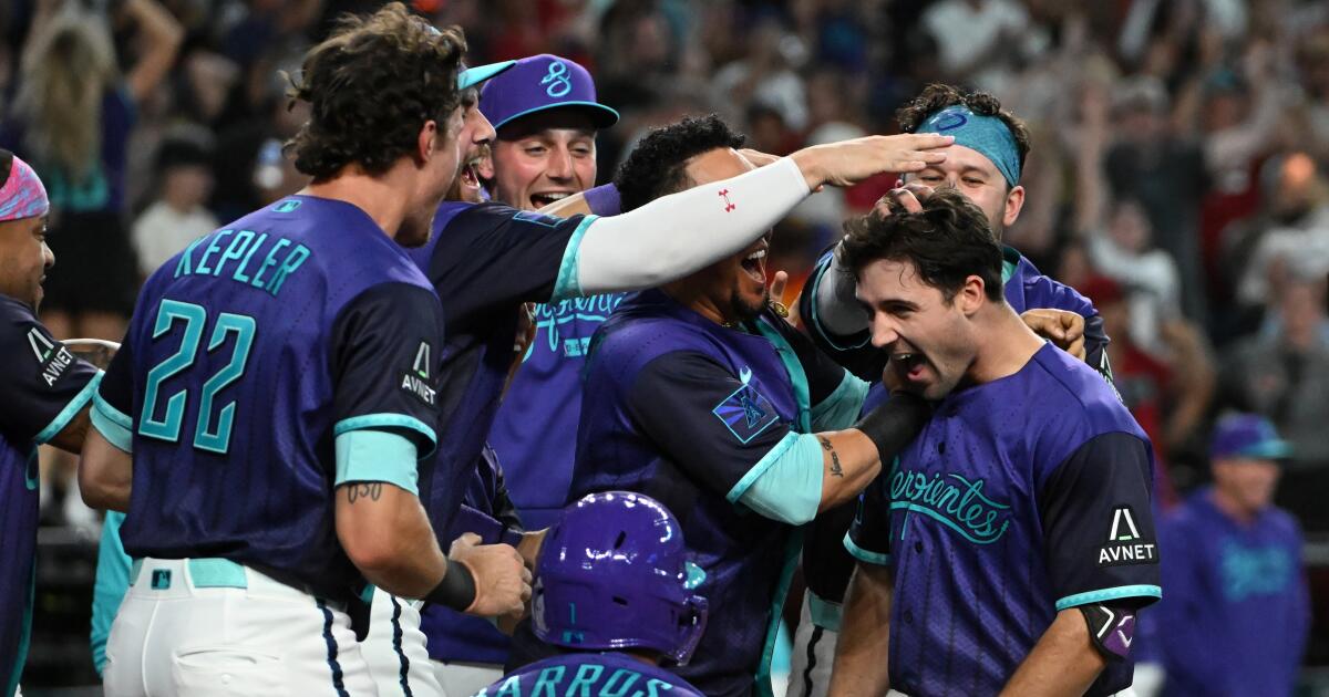 Dodgers fall to Diamondbacks on a walk-off homer as losing skid reaches 7 games