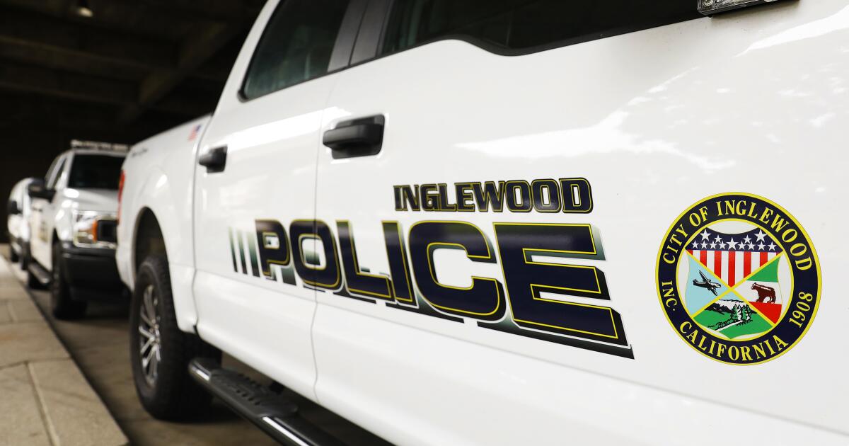 Multi-vehicle crash leaves 2 dead in Inglewood