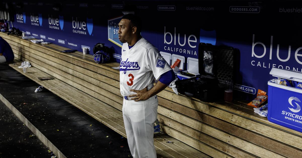 Dave Roberts and Dodgers need to stop using Edwin Díaz in high-leverage moments