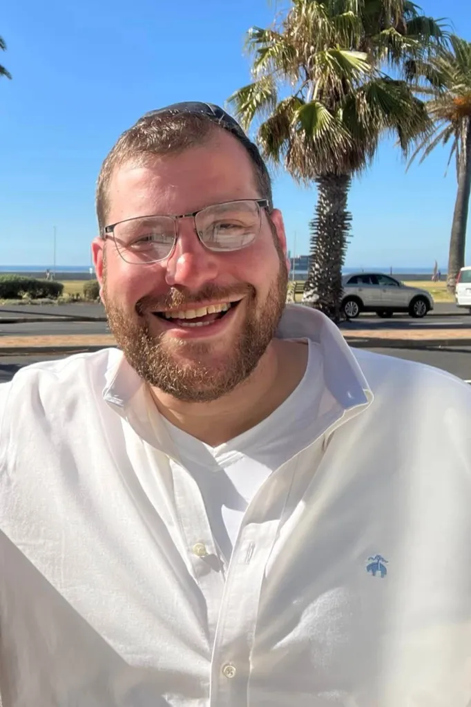 Walter Shub smiling.